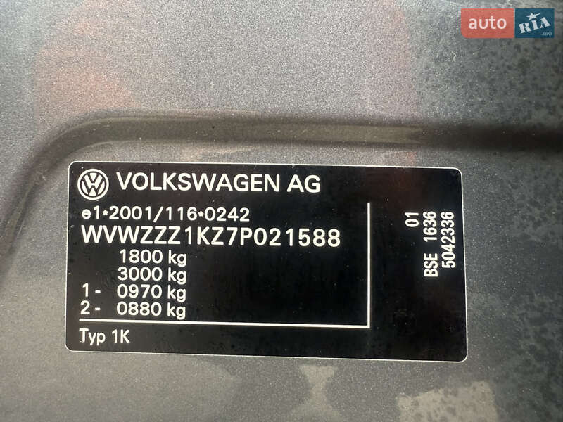 Хэтчбек Volkswagen Golf 2007 в Березане