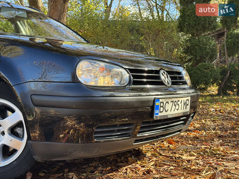 Універсал Volkswagen Golf 2005 в Дрогобичі