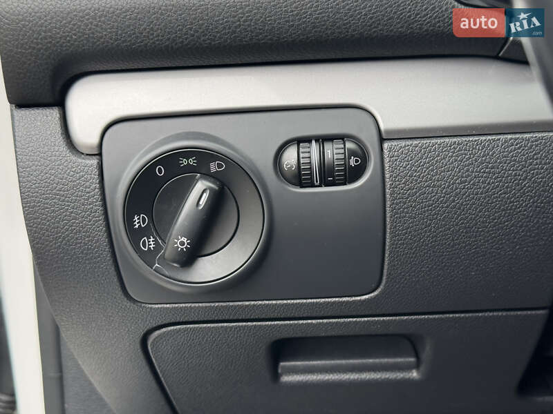 Хэтчбек Volkswagen Golf 2012 в Киеве фото 17 Хэтчбек Volkswagen Golf 2012 в Киеве