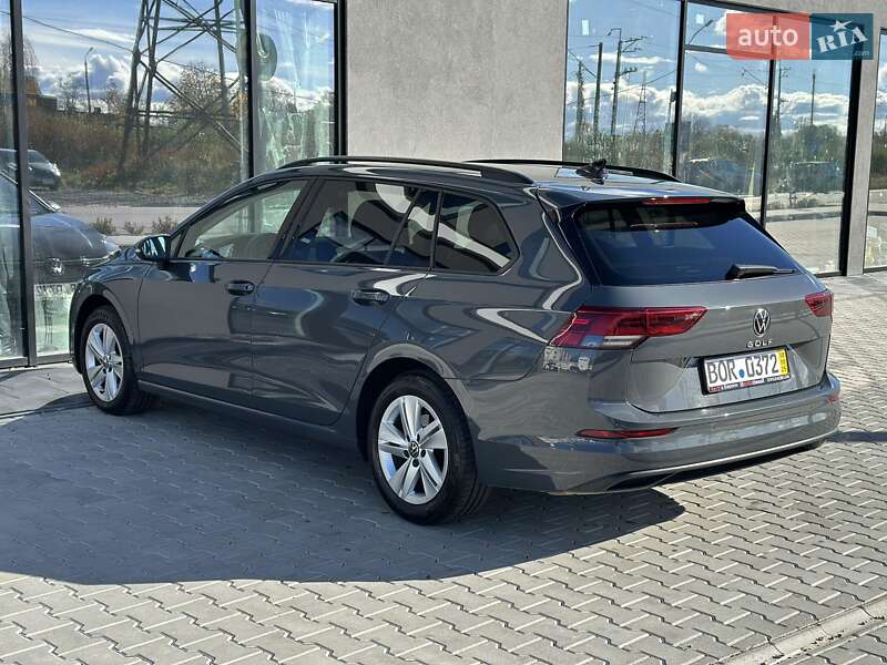 Универсал Volkswagen Golf 2022 в Стрые