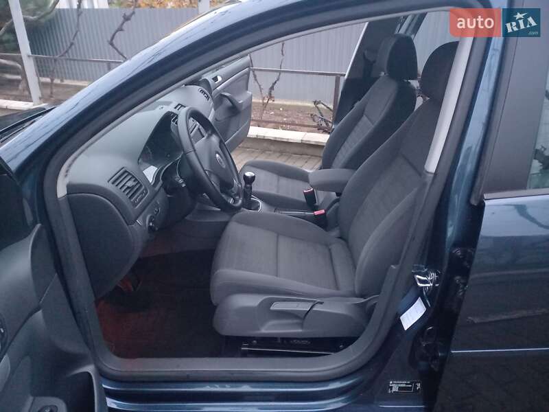 Хэтчбек Volkswagen Golf 2007 в Мукачево