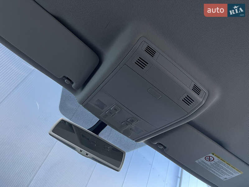 Универсал Volkswagen Golf 2014 в Львове