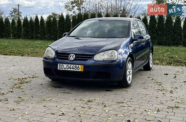 Хэтчбек Volkswagen Golf 2005 в Бучаче