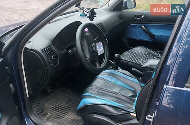 Универсал Volkswagen Golf 2000 в 
