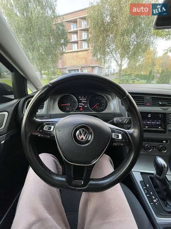Универсал Volkswagen Golf 2014 в Хмельницком