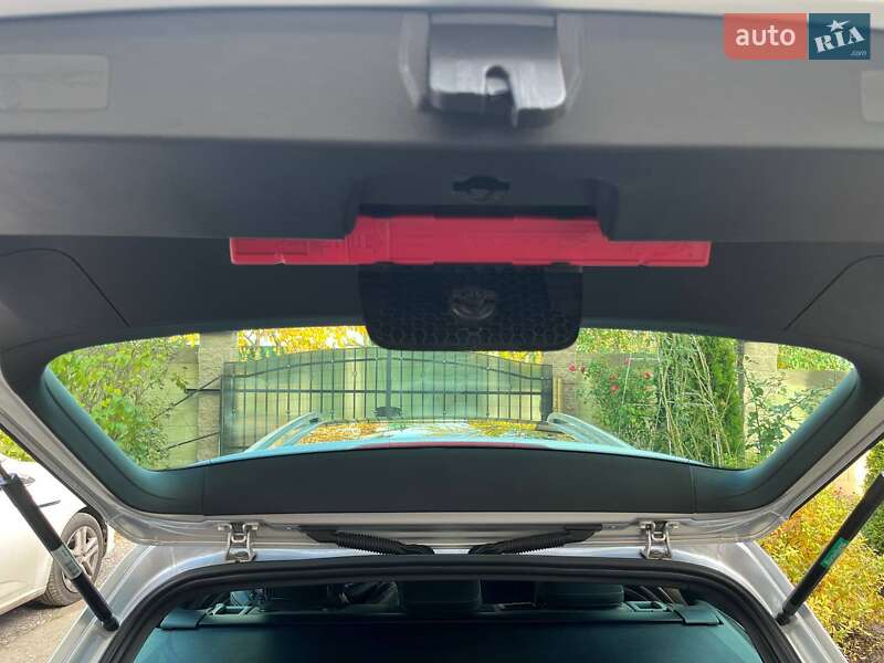 Универсал Volkswagen Golf 2016 в Киеве