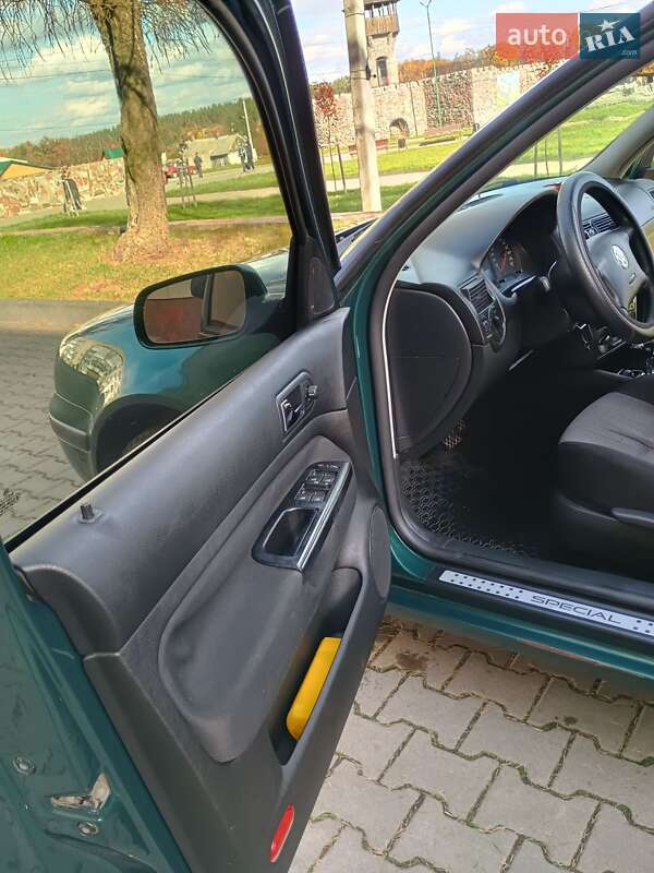 Универсал Volkswagen Golf 2002 в Звягеле фото 9 Универсал Volkswagen Golf 2002 в Звягеле