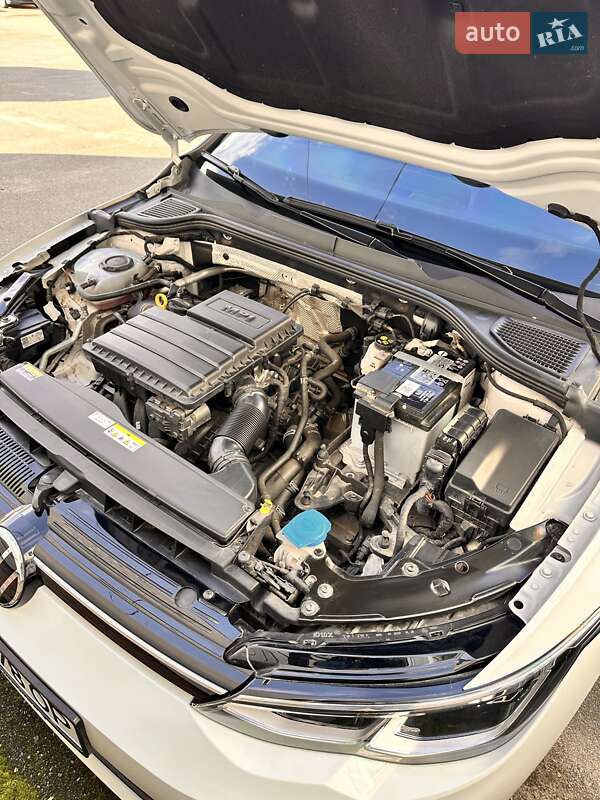 Хэтчбек Volkswagen Golf 2022 в Киеве фото 37 Хэтчбек Volkswagen Golf 2022 в Киеве