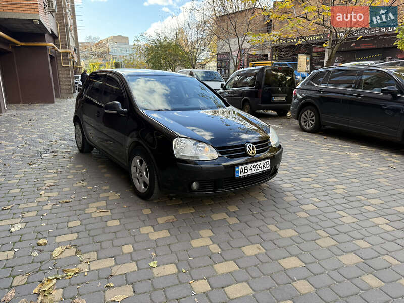 Volkswagen Golf 2004