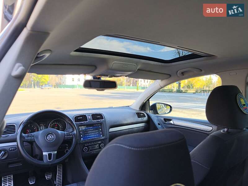 Хэтчбек Volkswagen Golf 2011 в Краматорске