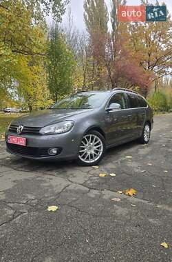 Универсал Volkswagen Golf 2012 в 