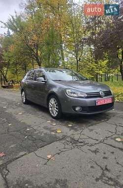 Универсал Volkswagen Golf 2012 в 