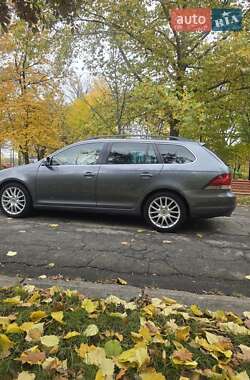 Универсал Volkswagen Golf 2012 в 