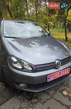Универсал Volkswagen Golf 2012 в 