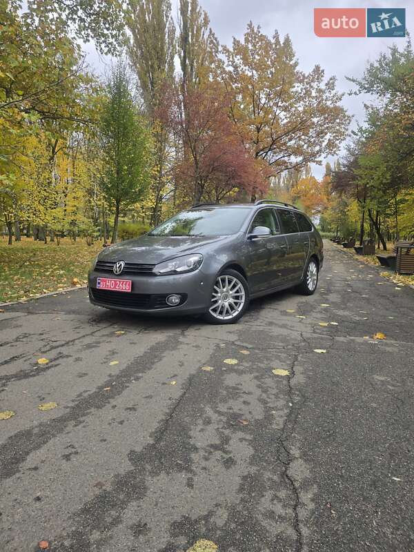 Універсал Volkswagen Golf 2012 в Києві фото 30 Універсал Volkswagen Golf 2012 в Києві