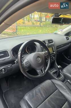 Универсал Volkswagen Golf 2012 в 