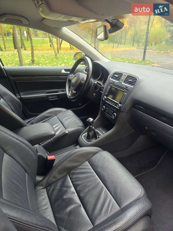Універсал Volkswagen Golf 2012 в Києві фото 42 Універсал Volkswagen Golf 2012 в Києві