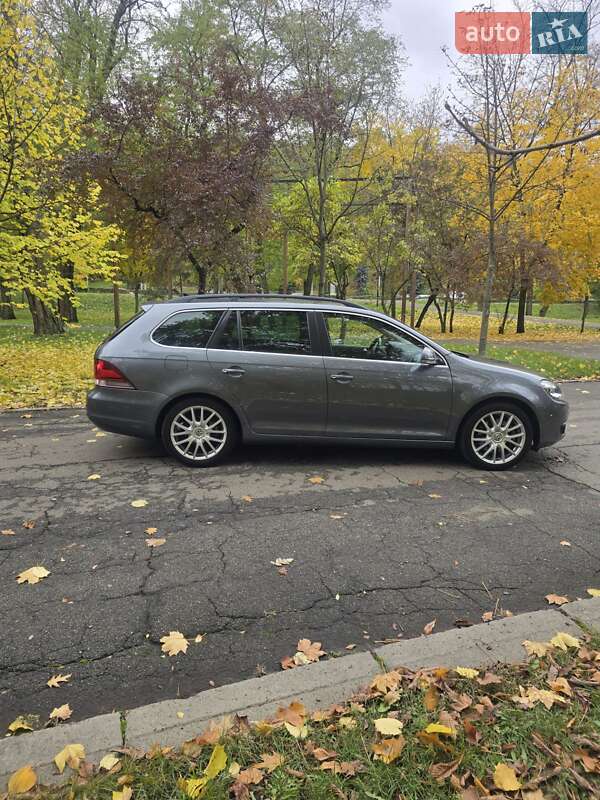 Універсал Volkswagen Golf 2012 в Києві фото 60 Універсал Volkswagen Golf 2012 в Києві