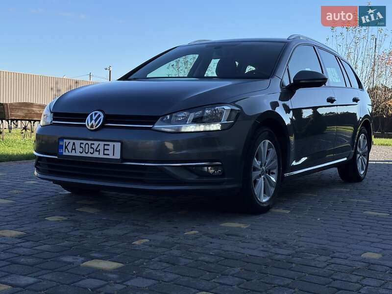 Універсал Volkswagen Golf 2018 в Києві