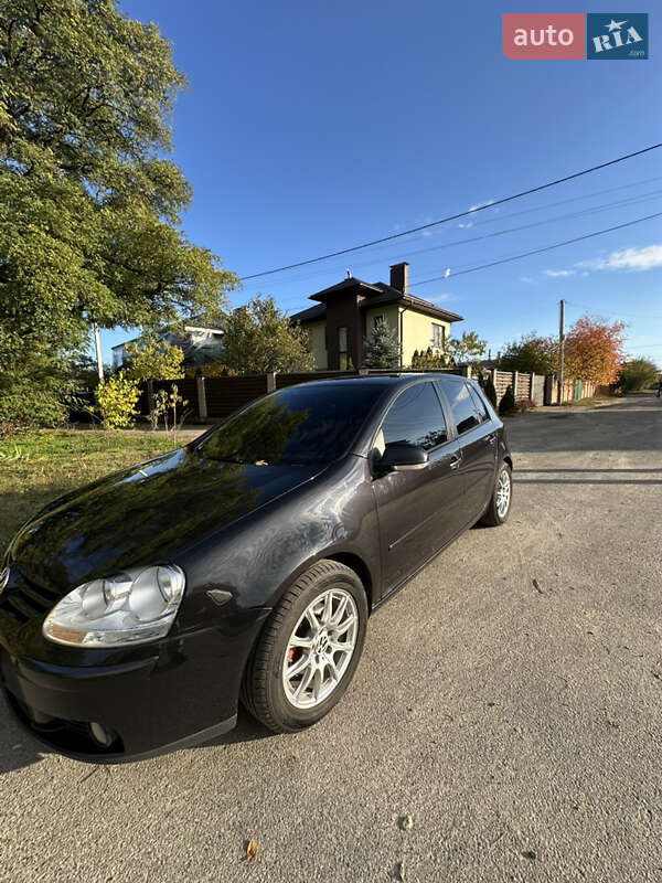 Хетчбек Volkswagen Golf 2007 в Києві