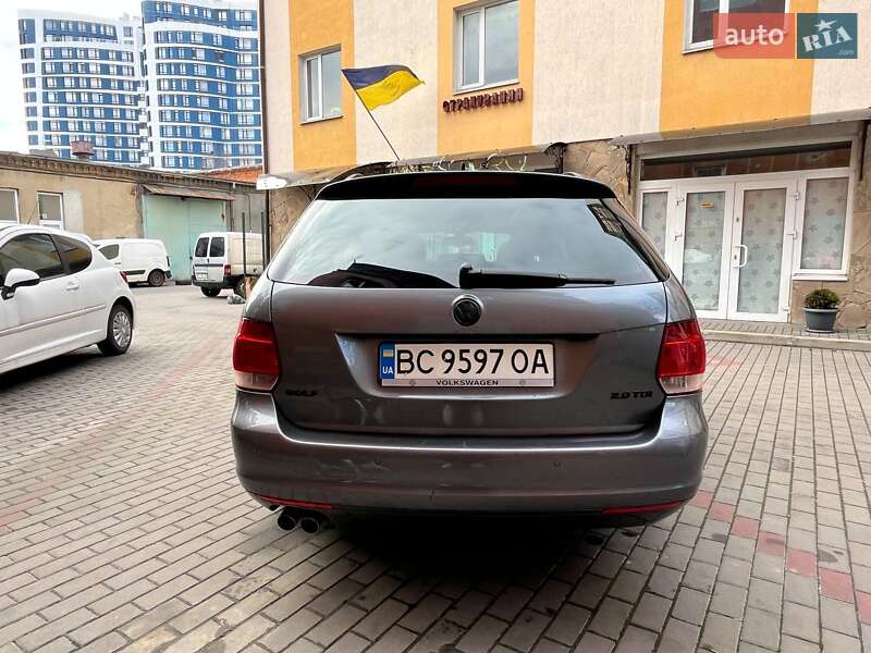 Універсал Volkswagen Golf 2012 в Львові