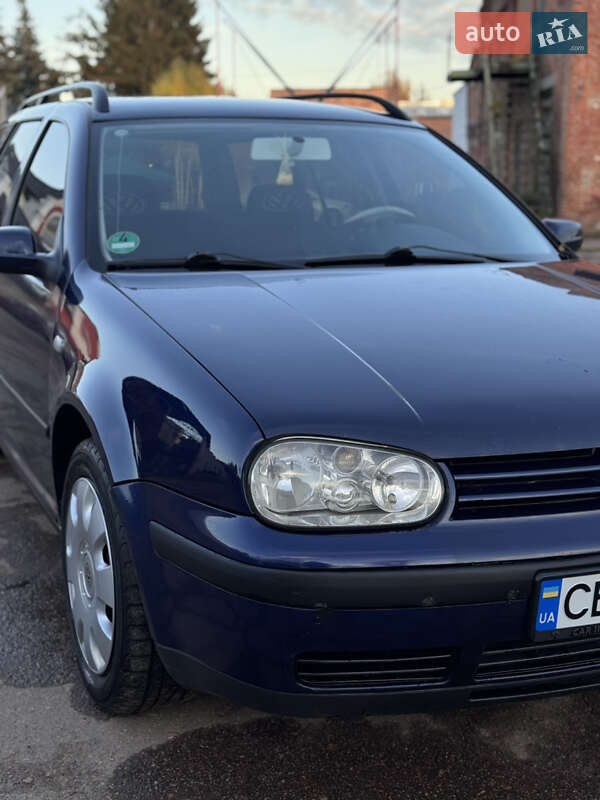 Універсал Volkswagen Golf 2001 в Чернігові