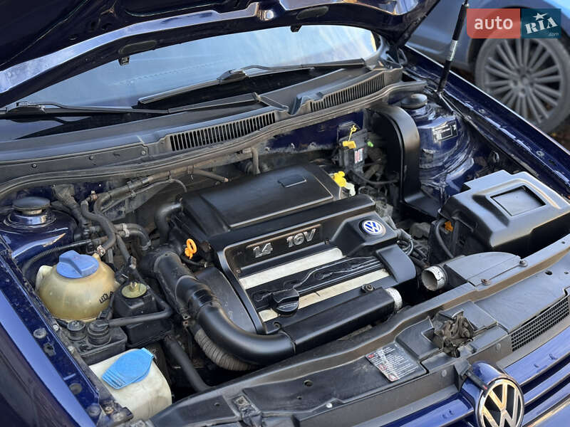 Універсал Volkswagen Golf 2001 в Чернігові