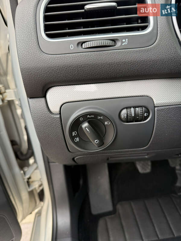 Хетчбек Volkswagen Golf 2013 в Хмельницькому фото 14 Хетчбек Volkswagen Golf 2013 в Хмельницькому