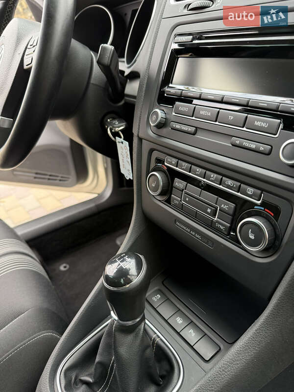 Хетчбек Volkswagen Golf 2013 в Хмельницькому фото 23 Хетчбек Volkswagen Golf 2013 в Хмельницькому