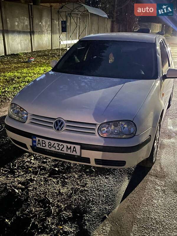 Хэтчбек Volkswagen Golf 1998 в Виннице
