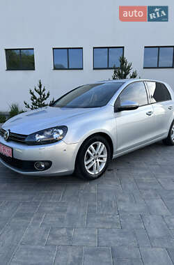 Хетчбек Volkswagen Golf 2008 в Луцьку