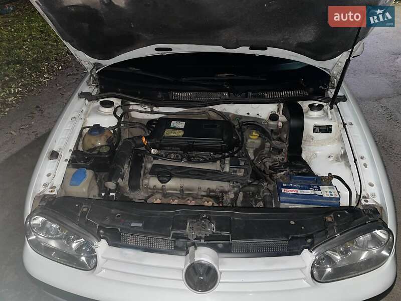 Хэтчбек Volkswagen Golf 1998 в Виннице