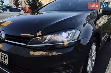 Универсал Volkswagen Golf 2015 в Виннице