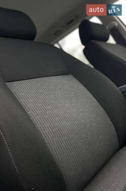 Универсал Volkswagen Golf 2004 в  фото 26 Универсал Volkswagen Golf 2004 в