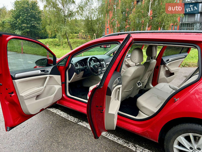 Універсал Volkswagen Golf 2015 в Львові