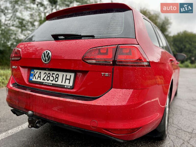 Універсал Volkswagen Golf 2015 в Львові
