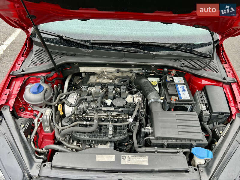 Універсал Volkswagen Golf 2015 в Львові