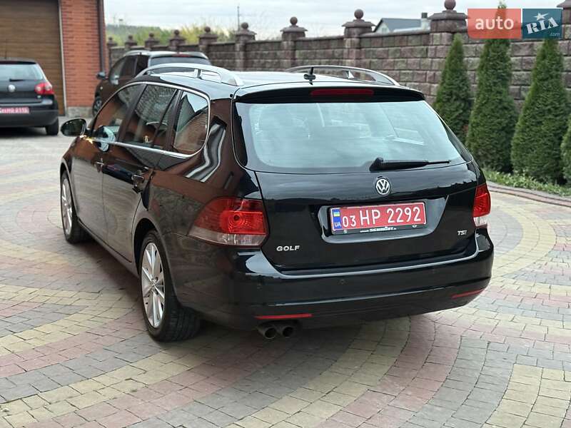 Универсал Volkswagen Golf 2012 в Сарнах