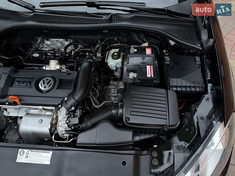 Универсал Volkswagen Golf 2012 в Сарнах