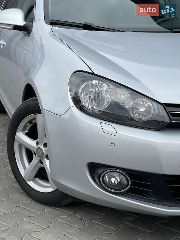 Універсал Volkswagen Golf 2010 в Луцьку