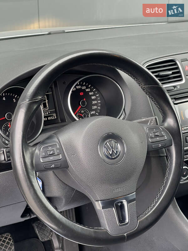 Універсал Volkswagen Golf 2010 в Луцьку