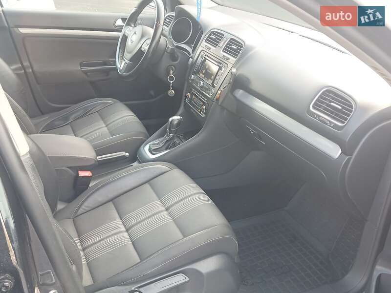 Универсал Volkswagen Golf 2013 в Киеве