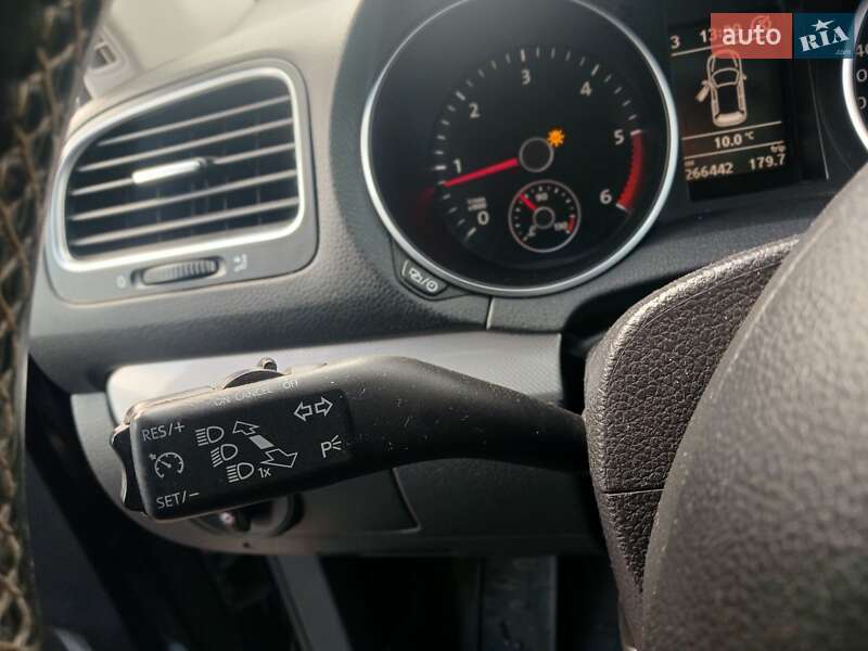 Универсал Volkswagen Golf 2013 в Киеве