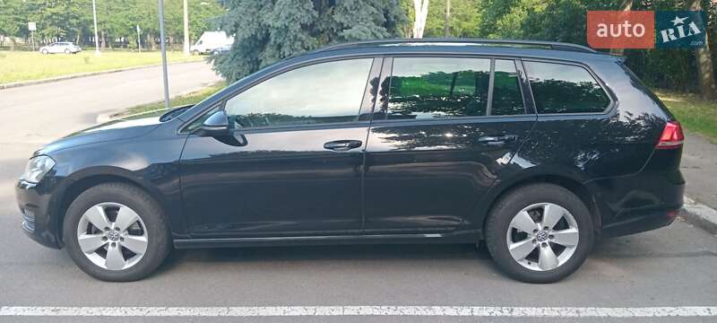 Універсал Volkswagen Golf 2014 в Миколаєві
