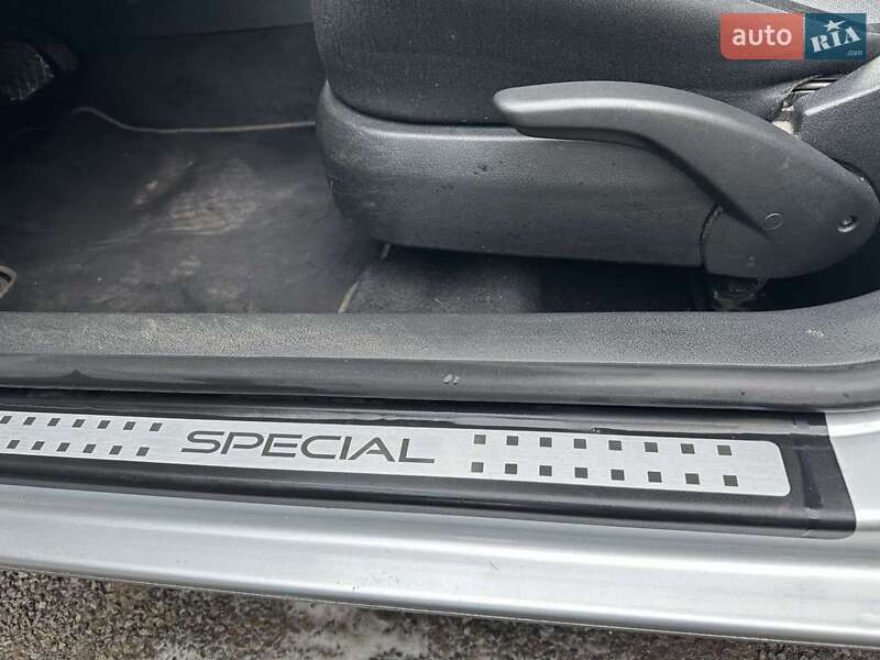 Хетчбек Volkswagen Golf 2002 в Хмельницькому фото 19 Хетчбек Volkswagen Golf 2002 в Хмельницькому