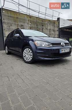 Универсал Volkswagen Golf 2016 в Сумах
