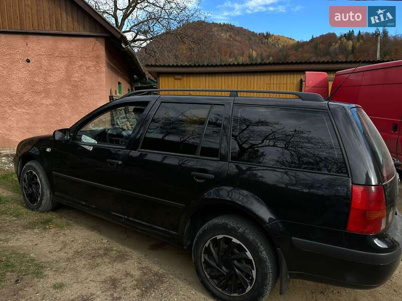 Универсал Volkswagen Golf 2000 в Ивано-Франковске