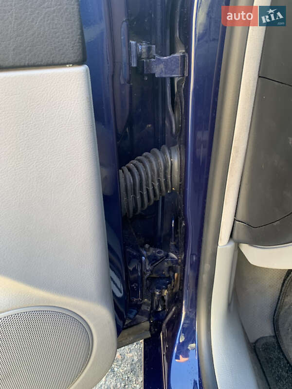 Хэтчбек Volkswagen Golf 2000 в Хмельницком