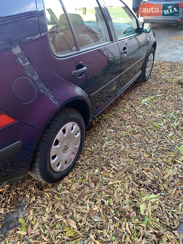 Хэтчбек Volkswagen Golf 2000 в Хмельницком