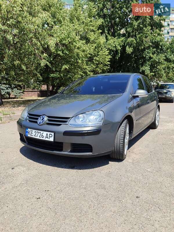 Volkswagen Golf 2004